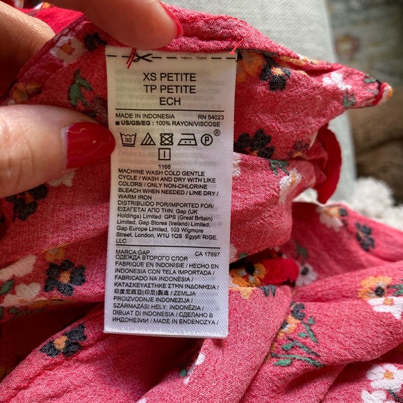 GAP Maxi Wrap Floral Dress - Picture 6 of 6